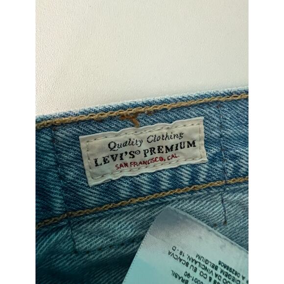 Levis 501 Shorts Womens 26 Premium Denim Distressed Button Fly Light Wash Blue - Picture 5 of 9